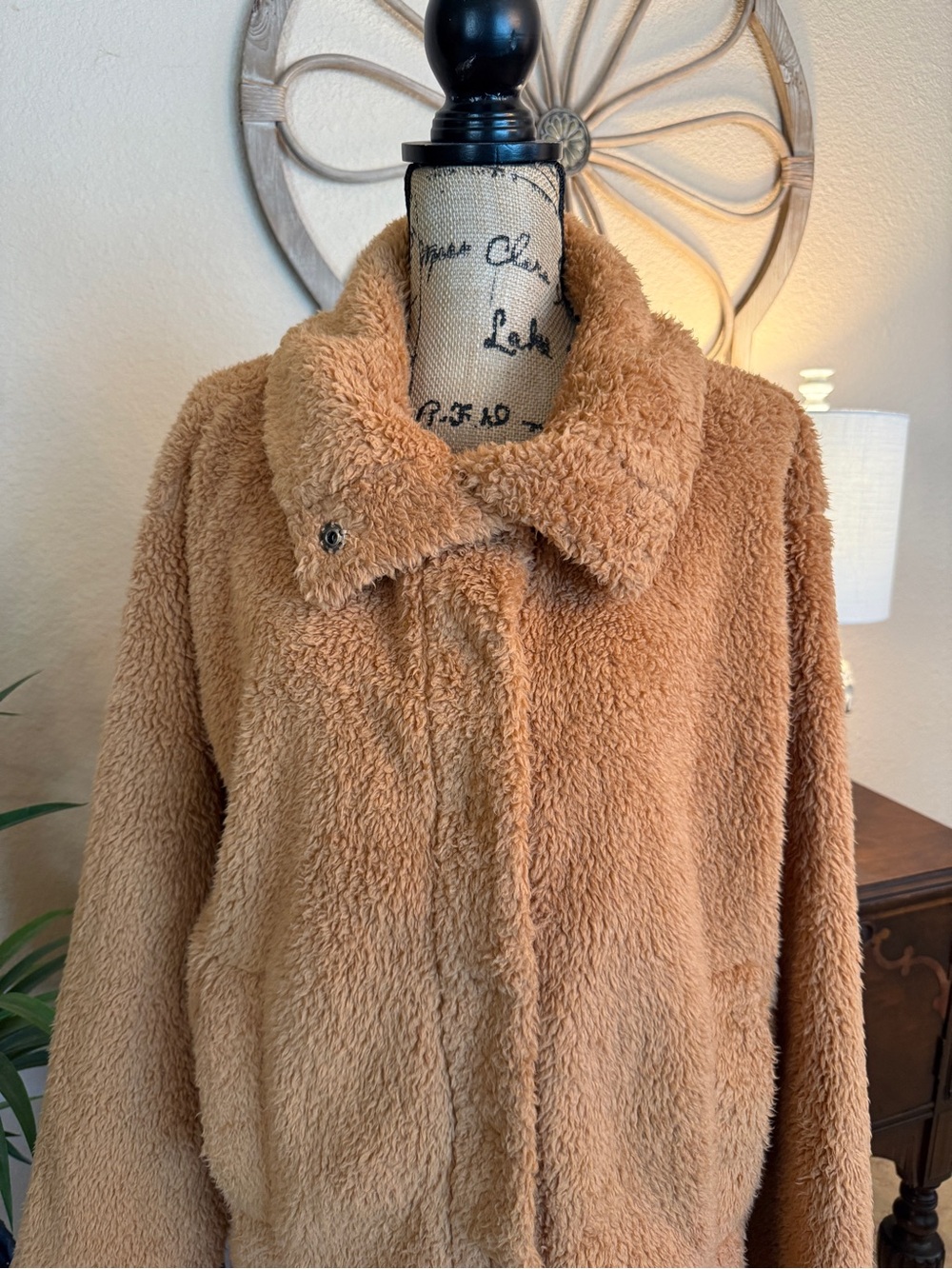 New Billabong Cozy Teddy Fleece Jacket in Camel - Picture 2 of 14